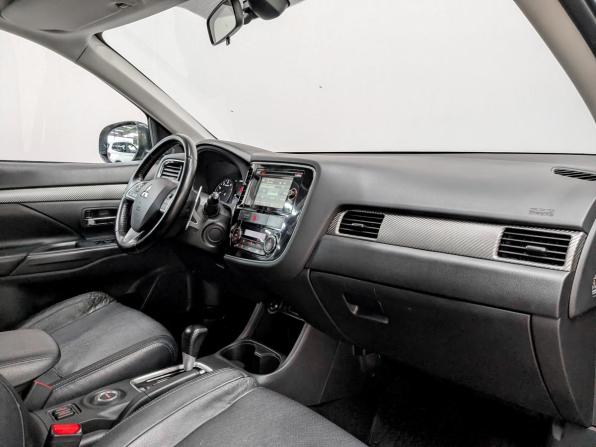 Mitsubishi Outlander III Рестайлинг с пробегом 2014 года, цена 1 525 000 рублей, 142103 км, внедорожник, Автокод Объявления