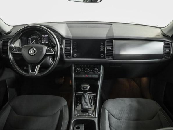 Skoda Kodiaq I с пробегом 2018 года, цена 2 099 000 рублей, 184477 км, внедорожник, Автокод Объявления