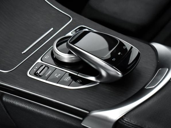 Mercedes-Benz C-Класс IV (W205) Рестайлинг с пробегом 2018 года, цена 2 848 790 рублей, 147662 км, седан, Автокод Объявления