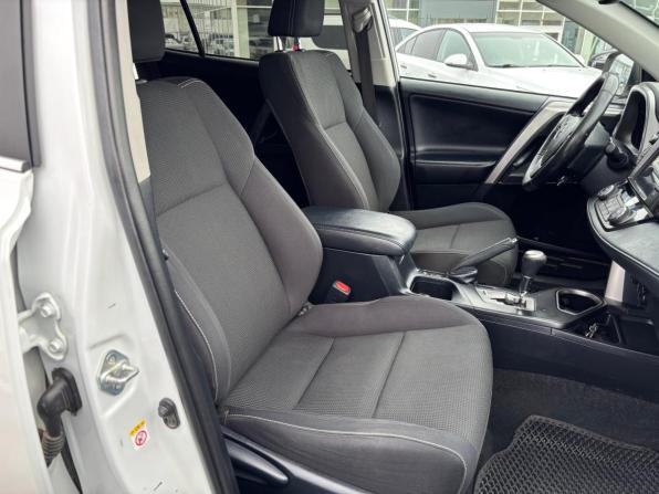 Toyota RAV4 IV (XA40) Рестайлинг с пробегом 2018 года, цена 2 295 000 рублей, 162309 км, внедорожник, Автокод Объявления