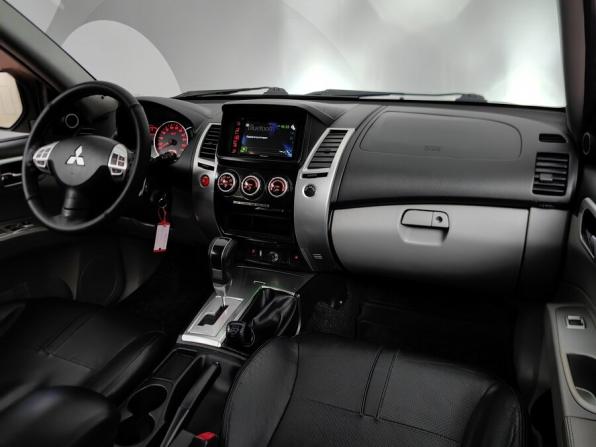 Mitsubishi Pajero Sport II с пробегом 2012 года, цена 1 098 000 рублей, 283000 км, внедорожник, Автокод Объявления