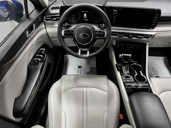 Kia K5 III с пробегом 2021 года, цена 2 295 000 рублей, 161113 км, седан, Автокод Объявления