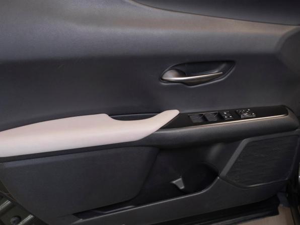 Lexus UX I с пробегом 2019 года, цена 3 270 000 рублей, 67328 км, внедорожник, Автокод Объявления