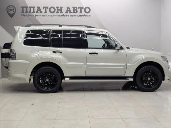Mitsubishi Pajero IV Рестайлинг 2 с пробегом 2019 года, цена 3 390 000 рублей, 55414 км, внедорожник, Автокод Объявления