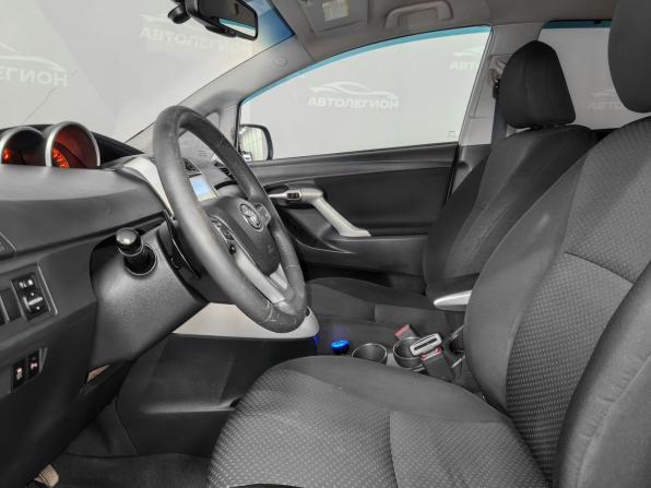 Toyota Verso I с пробегом 2010 года, цена 900 000 рублей, 250000 км, компактвэн, Автокод Объявления