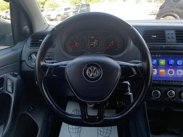 Volkswagen Polo V Рестайлинг с пробегом 2017 года, цена 1 120 000 рублей, 111959 км, седан, Автокод Объявления