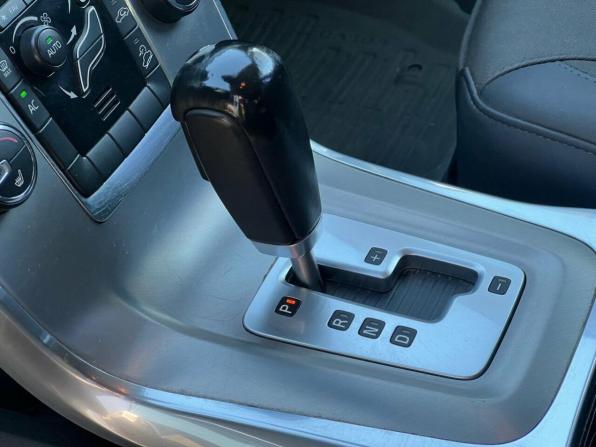 Volvo XC70 II с пробегом 2012 года, цена 1 364 000 рублей, 285790 км, универсал, Автокод Объявления