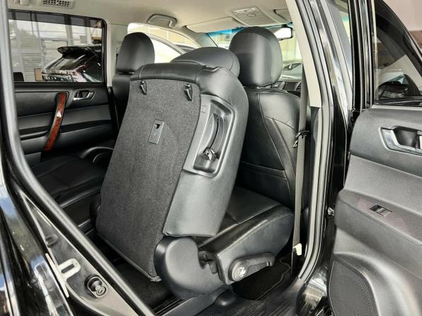Toyota Highlander II (XU40) Рестайлинг с пробегом 2013 года, цена 2 595 000 рублей, 107022 км, внедорожник, Автокод Объявления