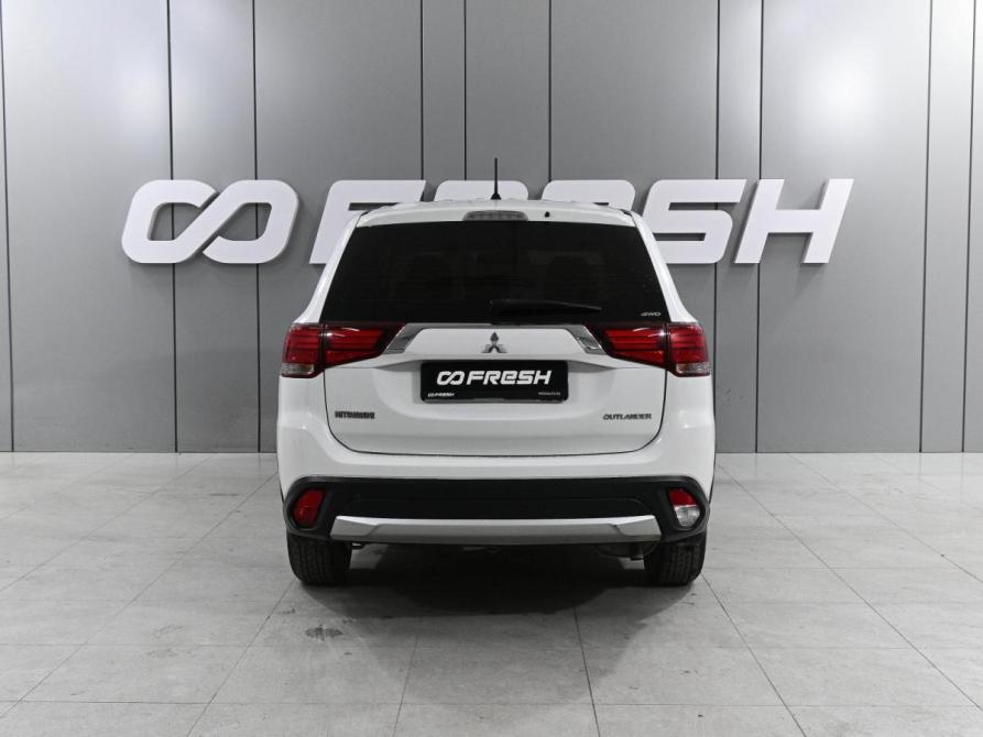 Mitsubishi Outlander III Рестайлинг Ростов-на-Дону  - изображение 4