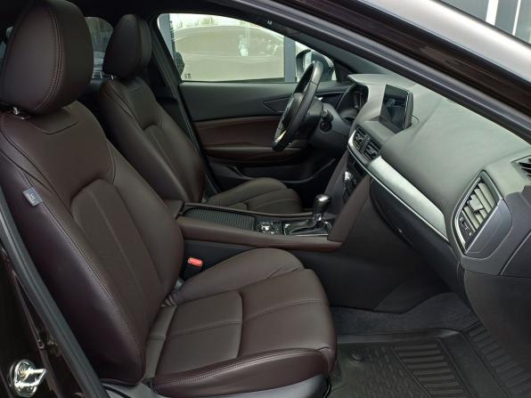 Mazda CX-4 I Рестайлинг с пробегом 2023 года, цена 2 799 000 рублей, 52777 км, внедорожник, Автокод Объявления