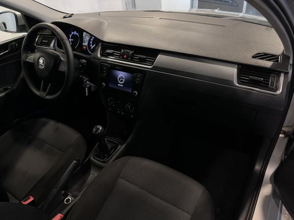 Skoda Rapid I Рестайлинг с пробегом 2018 года, цена 1 093 000 рублей, 201030 км, лифтбек, Автокод Объявления