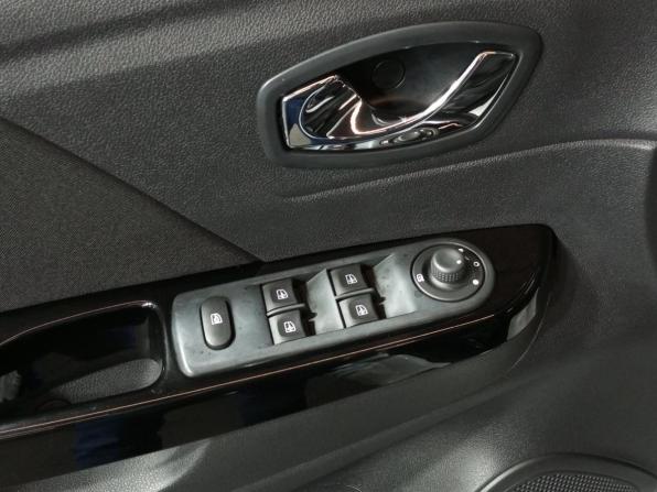 Renault Kaptur I с пробегом 2017 года, цена 1 550 000 рублей, 128953 км, внедорожник, Автокод Объявления