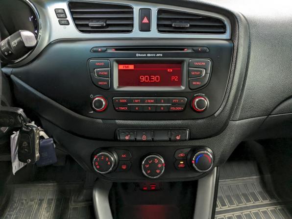 Kia Ceed II с пробегом 2013 года, цена 940 000 рублей, 127491 км, универсал, Автокод Объявления