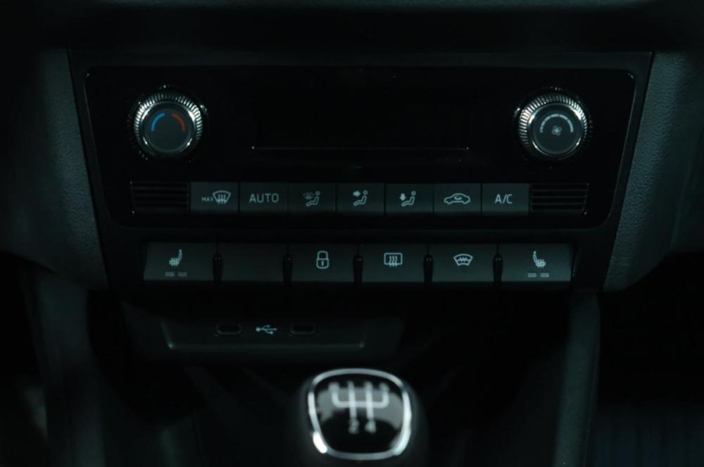 Skoda Rapid II Омск  - изображение 14