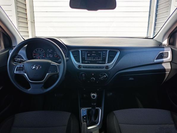 Hyundai Solaris II Рестайлинг с пробегом 2021 года, цена 1 589 000 рублей, 72981 км, седан, Автокод Объявления