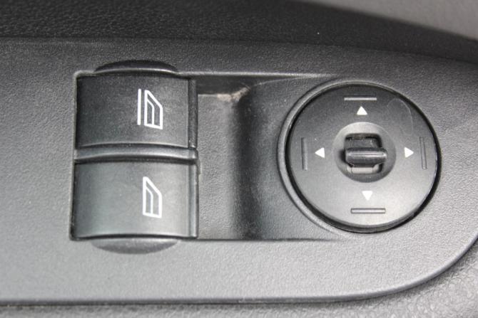 Ford Focus II с пробегом 2006 года, цена 357 000 рублей, 290320 км, седан, Автокод Объявления