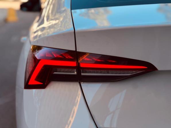 Skoda Octavia IV (A8) с пробегом 2023 года, цена 2 590 000 рублей, 61000 км, лифтбек, Автокод Объявления