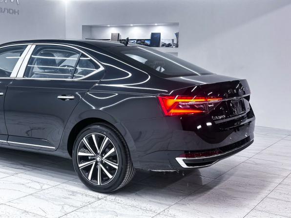 Skoda Superb III Рестайлинг с пробегом 2025 года, цена 3 255 000 рублей, 74 км, лифтбек, Автокод Объявления