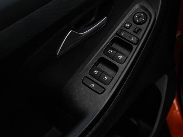 Hyundai Creta II с пробегом 2021 года, цена 2 070 000 рублей, 56500 км, внедорожник, Автокод Объявления