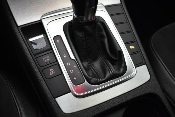 Volkswagen Passat B7 с пробегом 2011 года, цена 1 050 000 рублей, 206424 км, универсал, Автокод Объявления
