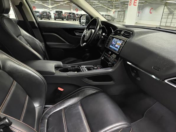 Jaguar F-Pace I с пробегом 2017 года, цена 2 650 000 рублей, 107596 км, внедорожник, Автокод Объявления