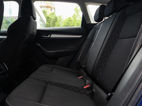 Skoda Karoq I с пробегом 2020 года, цена 2 300 000 рублей, 88677 км, внедорожник, Автокод Объявления