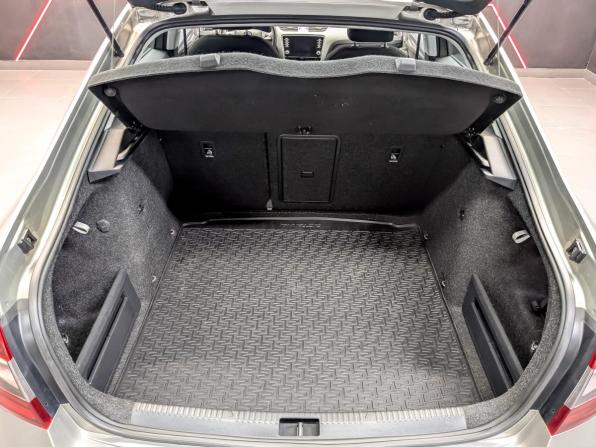 Skoda Octavia III (A7) Рестайлинг с пробегом 2020 года, цена 2 065 000 рублей, 61478 км, лифтбек, Автокод Объявления
