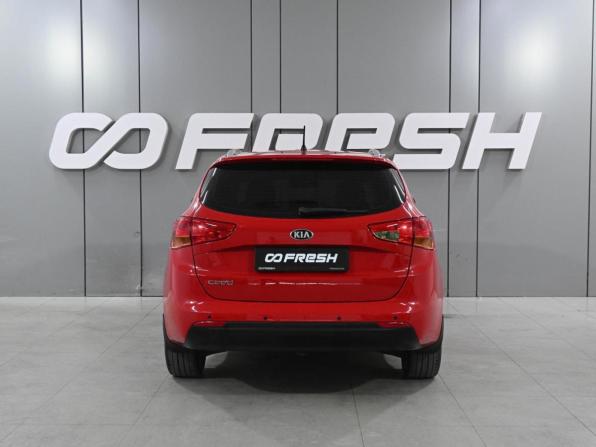 Kia Ceed II с пробегом 2014 года, цена 1 119 000 рублей, 170136 км, универсал, Автокод Объявления