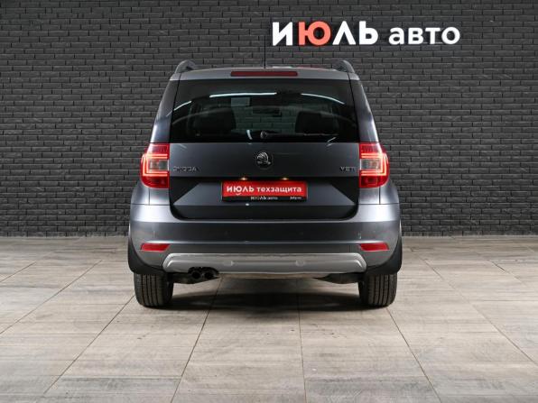 Skoda Yeti I Рестайлинг с пробегом 2014 года, цена 1 400 000 рублей, 101782 км, внедорожник, Автокод Объявления