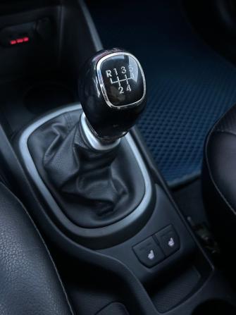 Kia Rio III с пробегом 2013 года, цена 680 000 рублей, 304341 км, седан, Автокод Объявления