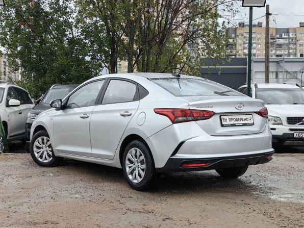 Hyundai Solaris II Рестайлинг с пробегом 2021 года, цена 1 599 000 рублей, 101500 км, седан, Автокод Объявления