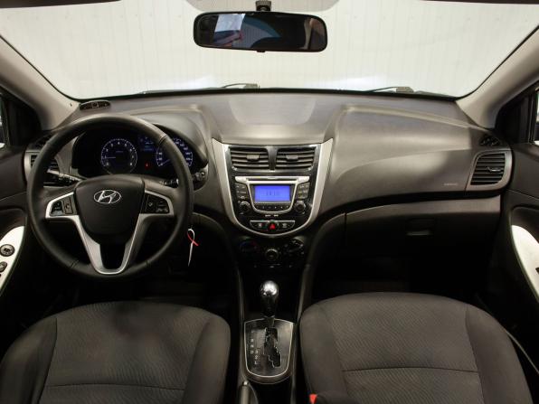 Hyundai Solaris I с пробегом 2011 года, цена 760 000 рублей, 237790 км, седан, Автокод Объявления