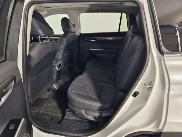 Toyota Highlander IV (XU70) с пробегом 2026 года, цена 5 890 000 рублей, 45 км, внедорожник, Автокод Объявления