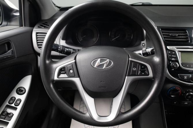Hyundai Solaris I с пробегом 2013 года, цена 999 000 рублей, 74125 км, седан, Автокод Объявления
