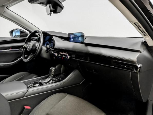 Mazda 3 III (BM) Рестайлинг с пробегом 2019 года, цена 1 800 000 рублей, 67444 км, седан, Автокод Объявления
