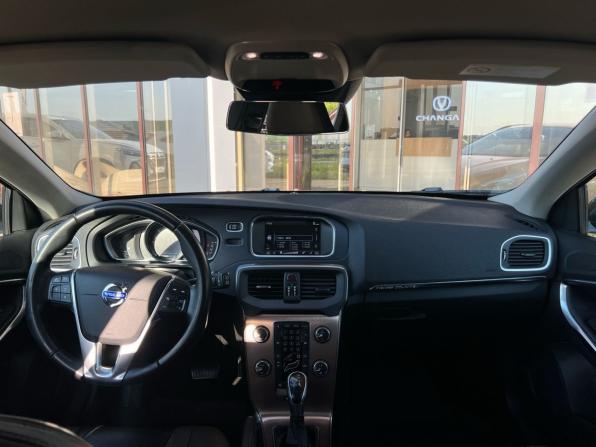 Volvo V40 Cross Country I с пробегом 2013 года, цена 1 150 000 рублей, 129417 км, хэтчбек, Автокод Объявления