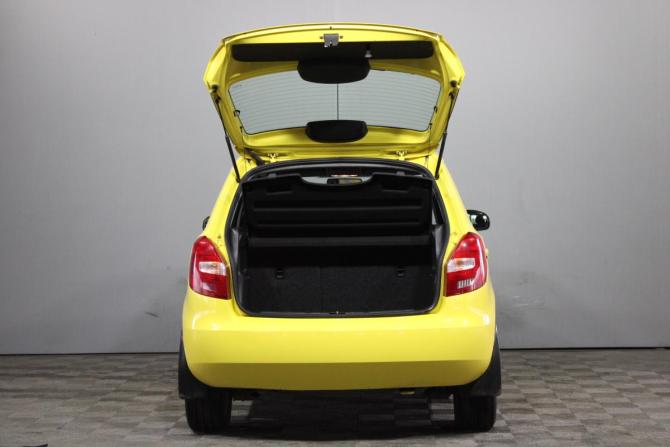 Skoda Fabia II Рестайлинг с пробегом 2010 года, цена 625 000 рублей, 141000 км, хэтчбек, Автокод Объявления