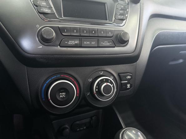 Kia Rio III с пробегом 2013 года, цена 919 000 рублей, 174340 км, седан, Автокод Объявления