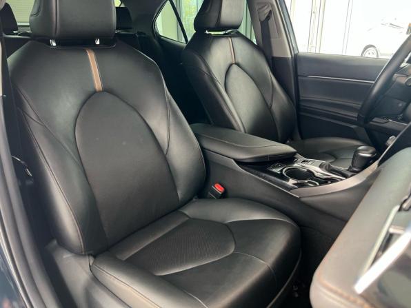 Toyota Camry VIII (XV70) с пробегом 2021 года, цена 2 630 000 рублей, 160000 км, седан, Автокод Объявления