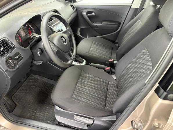 Volkswagen Polo V Рестайлинг с пробегом 2016 года, цена 1 096 000 рублей, 132258 км, седан, Автокод Объявления