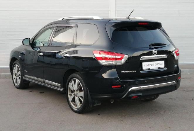 Nissan Pathfinder IV с пробегом 2015 года, цена 1 415 000 рублей, 163730 км, внедорожник, Автокод Объявления