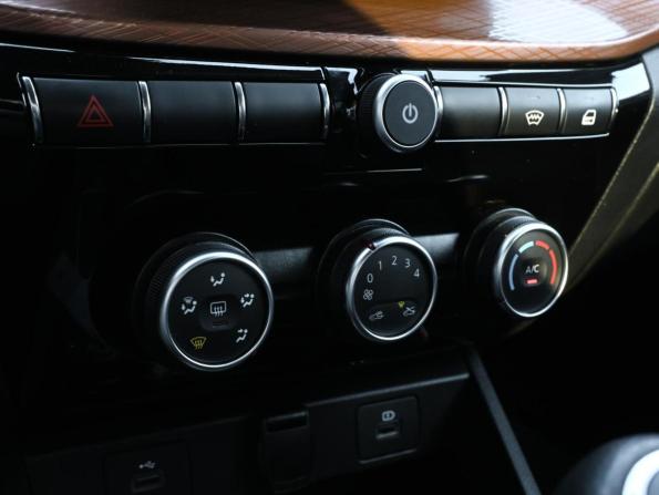 Lada (ВАЗ) Vesta I Рестайлинг (NG) с пробегом 2023 года, цена 1 370 000 рублей, 58476 км, седан, Автокод Объявления