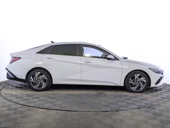 Hyundai Elantra VII (CN7) Рестайлинг с пробегом 2023 года, цена 1 995 000 рублей, 49528 км, седан, Автокод Объявления