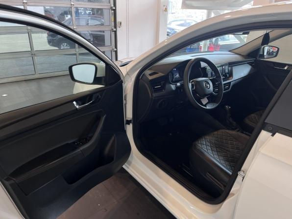 Skoda Rapid II с пробегом 2020 года, цена 1 485 000 рублей, 97864 км, лифтбек, Автокод Объявления
