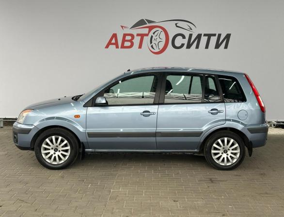 Ford Fusion I Рестайлинг с пробегом 2006 года, цена 400 000 рублей, 170000 км, хэтчбек, Автокод Объявления