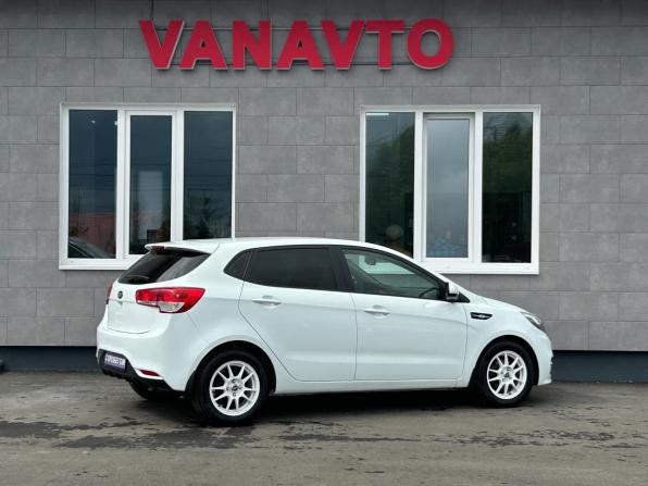 Kia Rio III Рестайлинг с пробегом 2016 года, цена 1 090 000 рублей, 117580 км, хэтчбек, Автокод Объявления