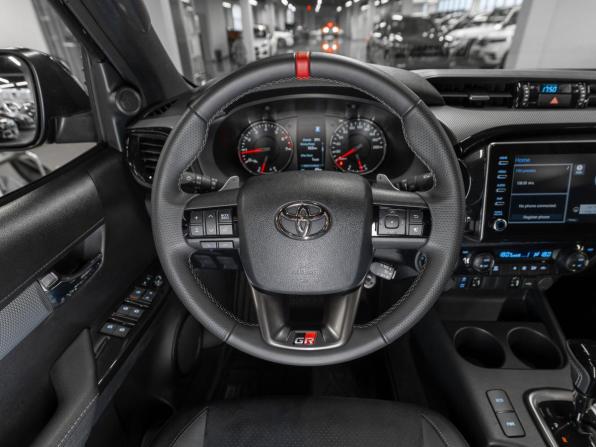 Toyota Hilux VIII Рестайлинг 2 с пробегом 2026 года, цена 7 750 000 рублей, 45 км, пикап, Автокод Объявления