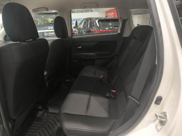Mitsubishi Outlander III Рестайлинг 2 с пробегом 2018 года, цена 2 015 000 рублей, 128265 км, внедорожник, Автокод Объявления