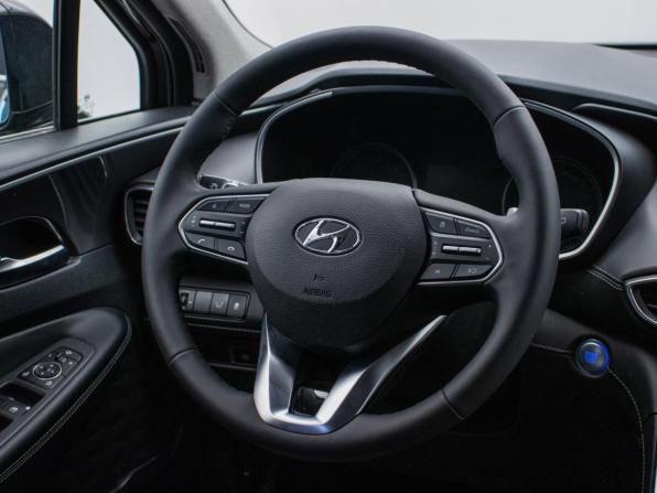 Hyundai Santa Fe IV Рестайлинг с пробегом 2021 года, цена 3 358 000 рублей, 56492 км, внедорожник, Автокод Объявления