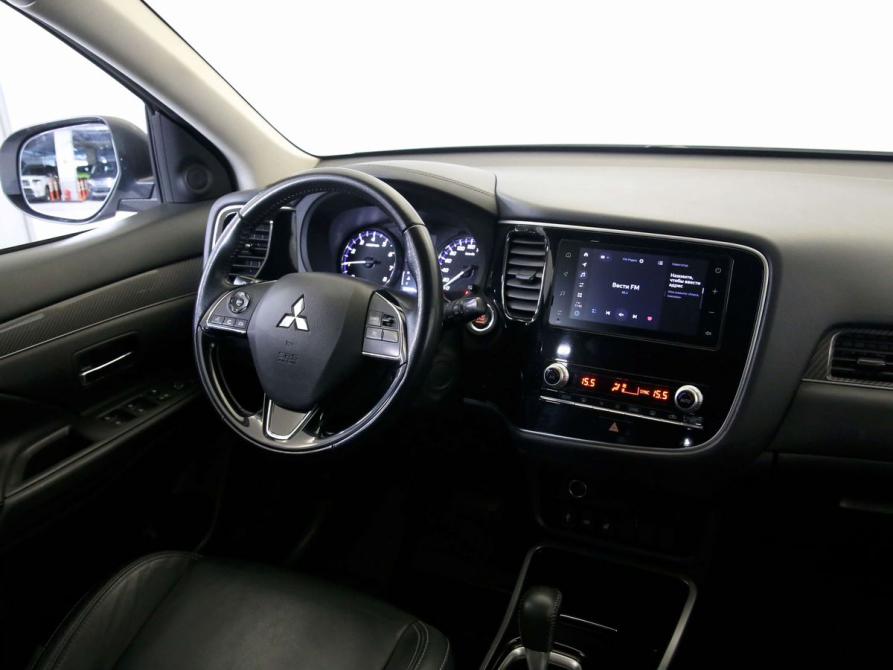 Mitsubishi Outlander III Рестайлинг 3 Санкт-Петербург  - изображение 14